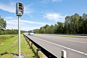Auf der A33 stehen Blitzer häufig an Unfallschwerpunkten. 