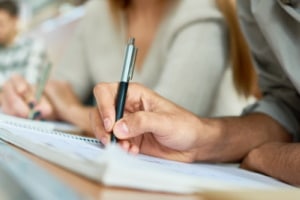 Zum B96-Führerschein-Tageskurs gehört auch eine theoretische Schulung.