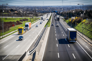 Blitzer auf der A648 kommen seltener vor, da sie nur 5 km lang ist.