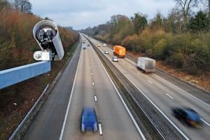 Eine allgemeine Geschwindigkeitsbegrenzung gilt in Finnland dann, wenn keine Verkehrsschilder ein Tempolimit vorgeben.