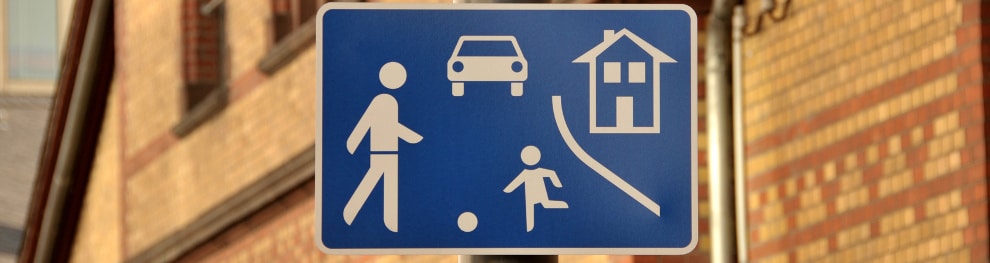 Verkehrsberuhigter Bereich und Spielstraße: Welche Regeln gelten?