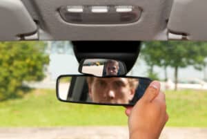 Wenn Sie einen Unfall beobachten, sollten Sie den Notarzt rufen