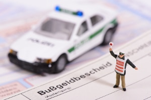 Im Ordnungswidrigkeitenrecht wird derjenige, gegen den ein Bußgeldverfahren eröffnet wird, als Betroffener bezeichnet.