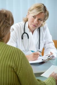 Die Patientenakte darf nicht in die Hände unbefugter Dritter geraten.