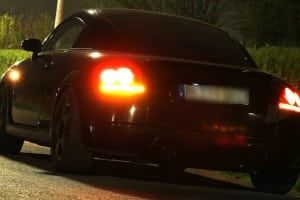 Auch eine Rückfahrkamera kann beispielsweise mit Bluetooth & Nachtsichtmodus ausgestattet sein.