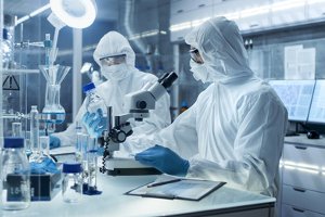 Salzsäure und Natronlauge sind giftige sowie ätzende Chemikalien und dürfen unter keinen Umständen ins Grundwasser gelangen