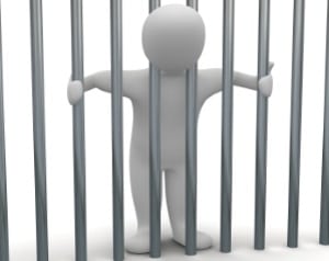 Ein Strafzettel aus der Schweiz wegen Rasens kann zu einer Haftstrafe führen.