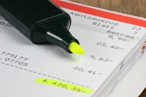 Eine fehlerhafte Belehrung kann einen Widerruf bei der Mercedes-Bank begründen.